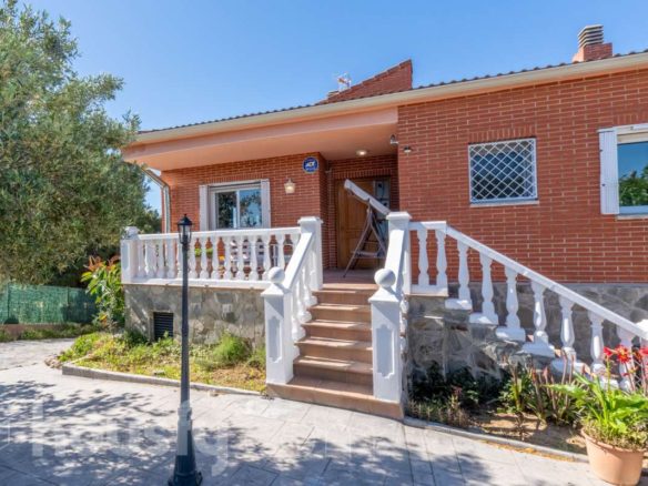 Ref. 978961 -