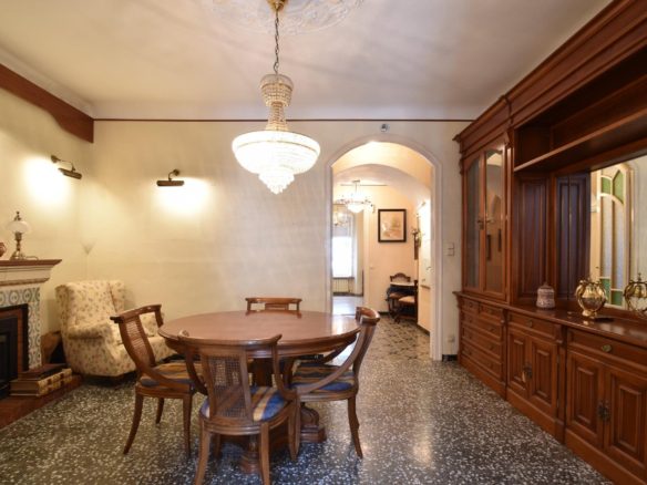 Ref. 03-11709/1098 - Exclusiva casa de época con alma, terrazas y patio en pleno centro de Vilanova i la Geltrú