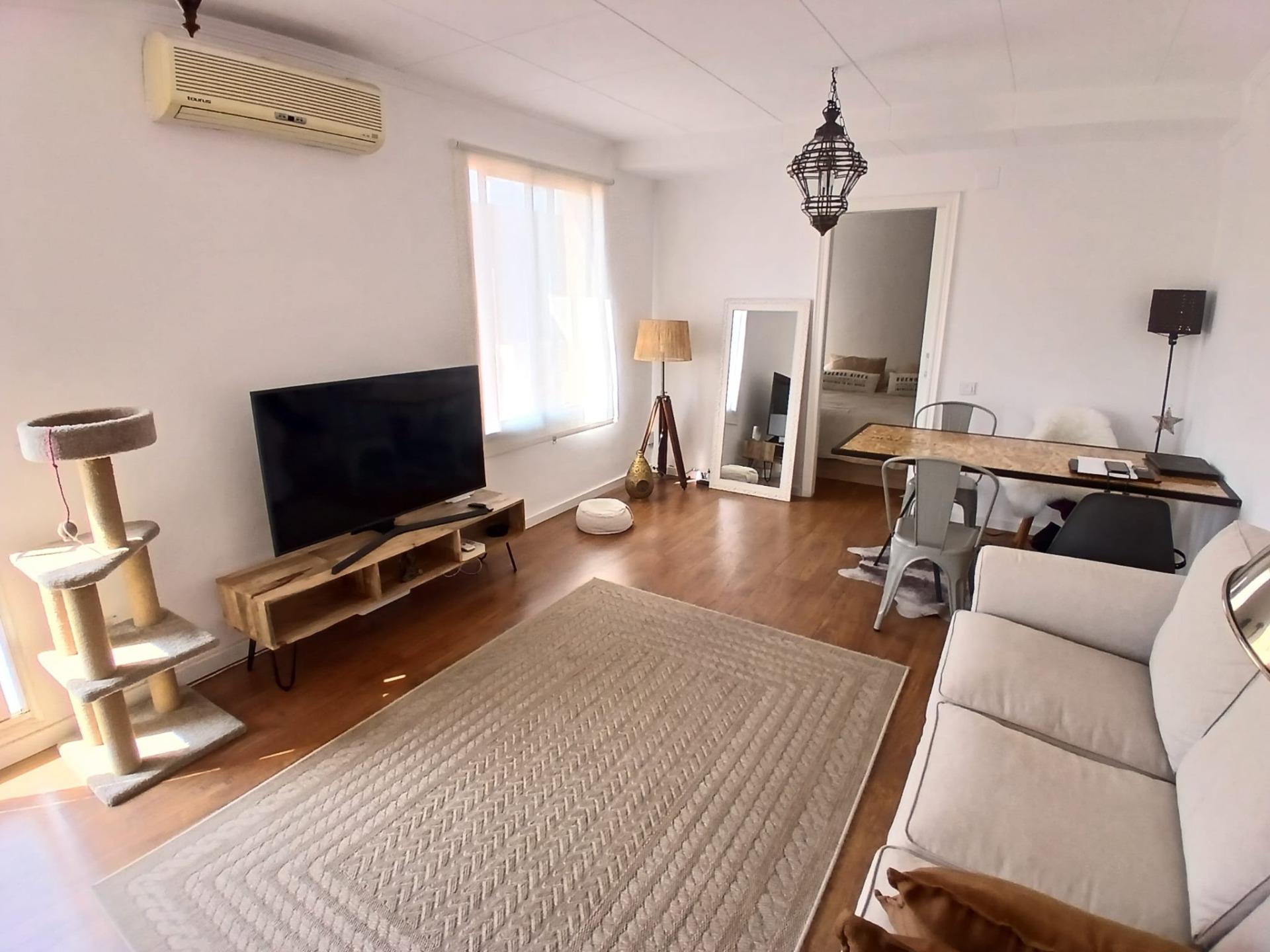Ref. 25-5525/1468 – Ático con terraza, sin ascensor en el centro de Vilanova