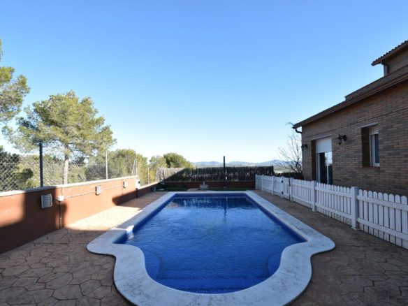 Ref. 03-11700/1098 - Espectacular casa a quatre vents amb vistes panoràmiques