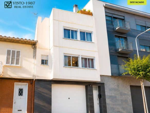 Ref. GV.CV.VNG.GAS/12528 - Casa en venda en Vilanova i la Geltrú cuatro plantas con terraza privada y garaje | 156 m²