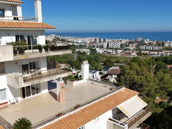 Ref. 14-5281/1213 - PISO EXCLUSIVO CON VISTAS AL MAR - SITGES, SANTA BÁRBARA
