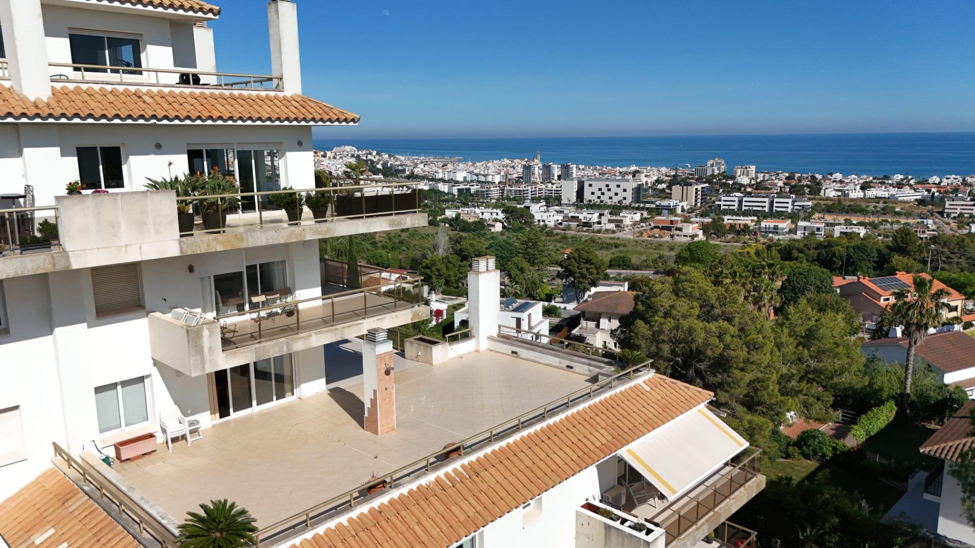 Ref. 14-5281/1213 – PISO EXCLUSIVO CON VISTAS AL MAR – SITGES, SANTA BÁRBARA