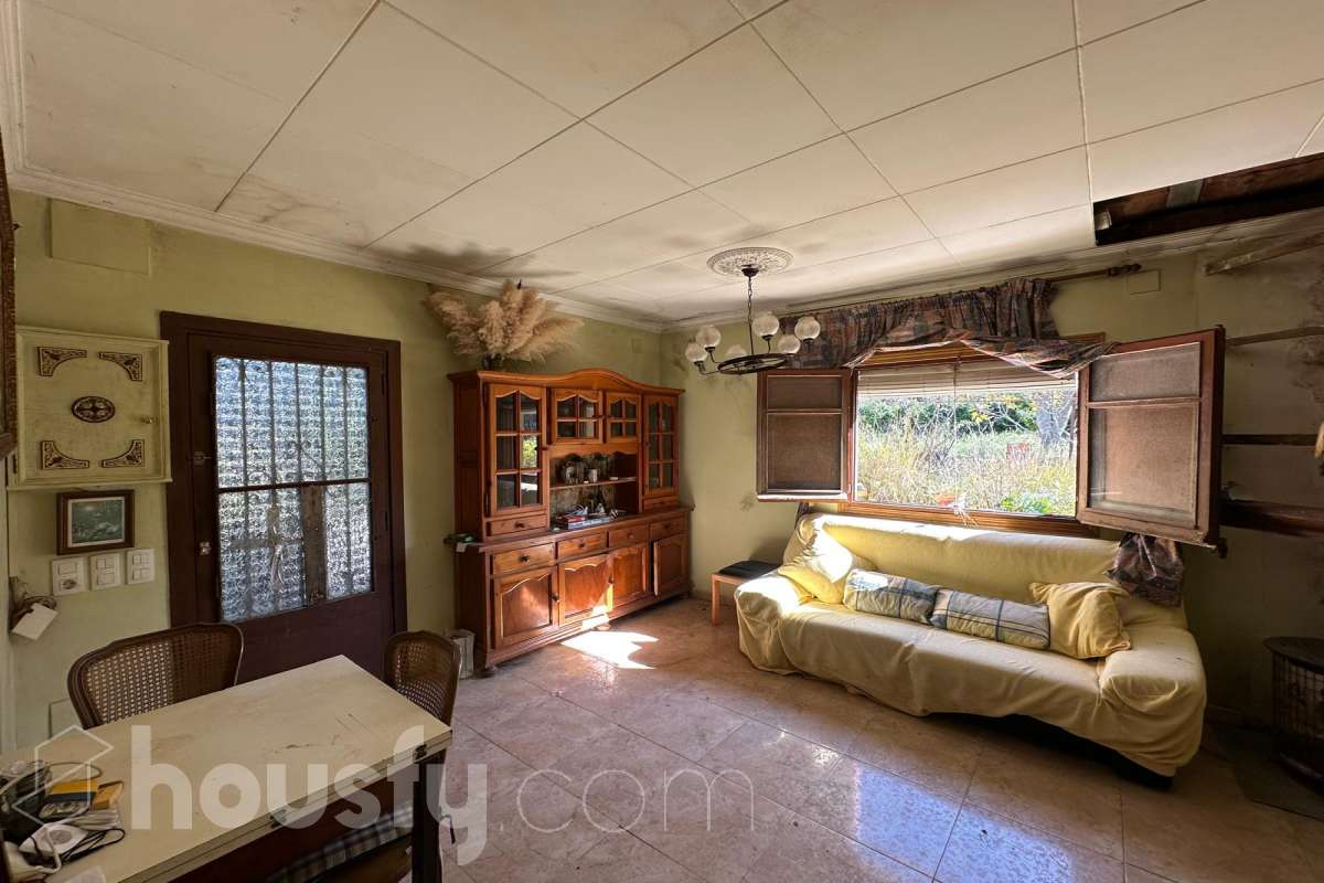 Ref. 966291 – Oportunidad casa para reformar en La Plana