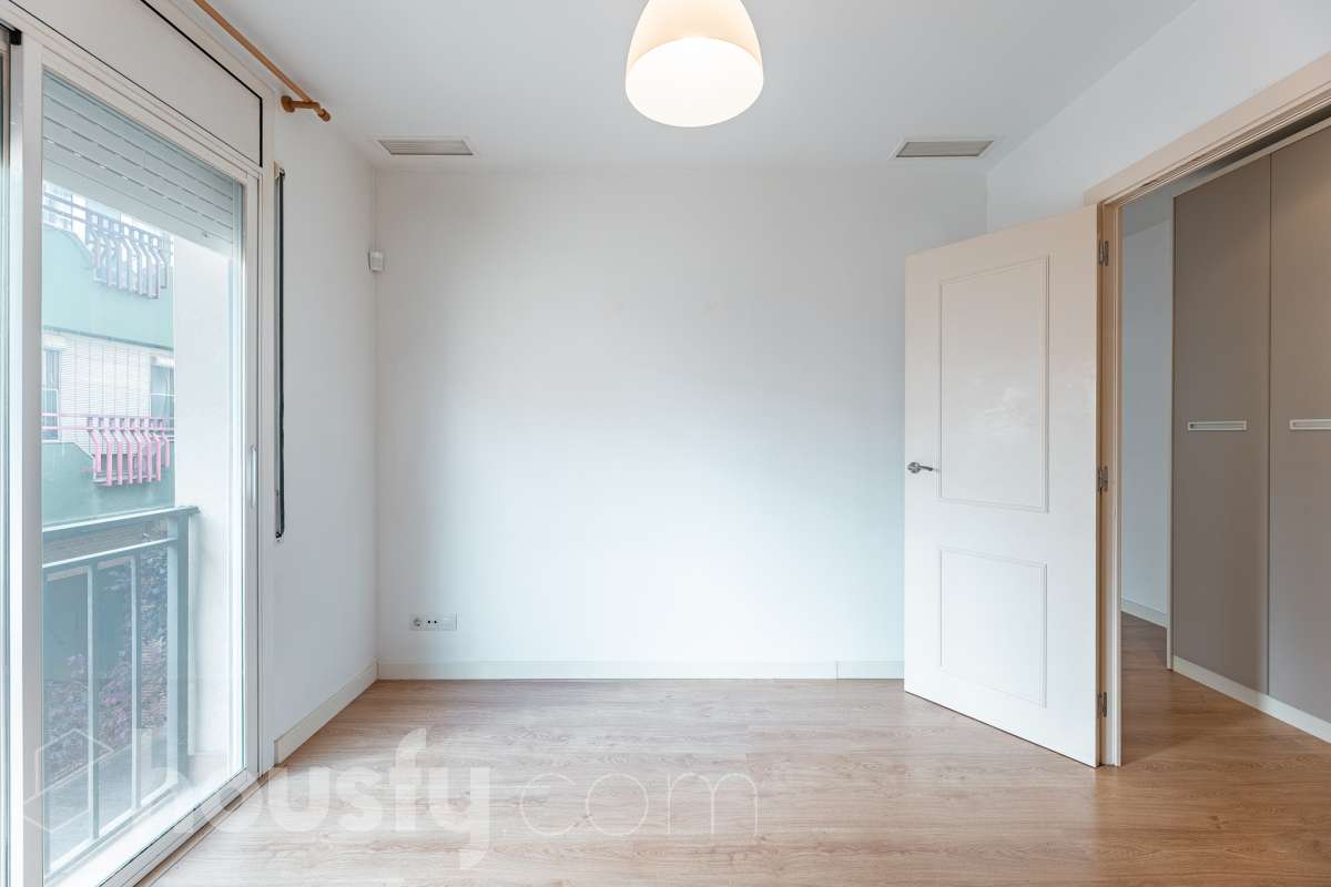 1200