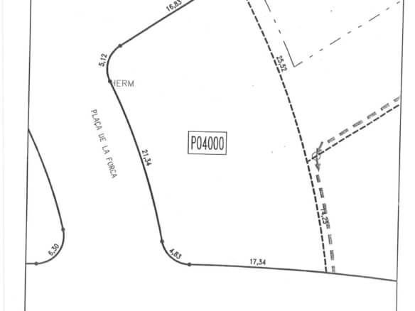 Ref. 30-140P056/1649 - Solar a zona amb noves edificacions i en ple creixement