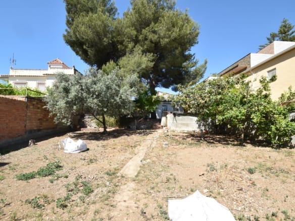 Ref. 03-40396/1098 - Terreno edificable en venta