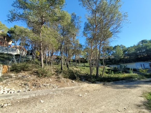 Ref. 24-7098/1296 - In a quiet area surrounded by nature!