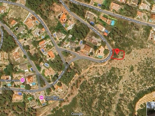 Ref. 18-02592/1266 - Parcel·la de 1214m2 en venda