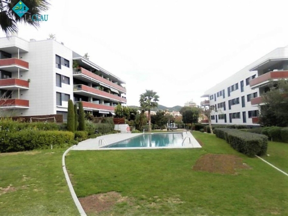 Ref. 11340/1045 - VENTA, PISO DE 3 DORMITORIOS, PISCINA, ASCENSOR, PARKING Y TRASTERO
