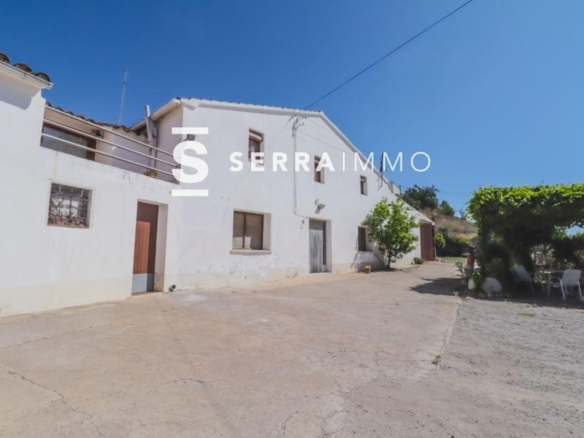 Ref. 6151 - Masia de 3.893 m² amb terreny a Font-Rubi