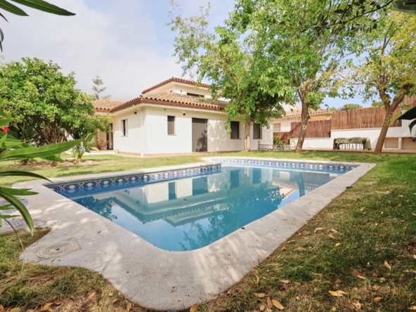 Ref. 14-5214/1213 - ¡¡ EXCLUSIVA CASA EN SANT PERE DE RIBES - ELS CARDS !!