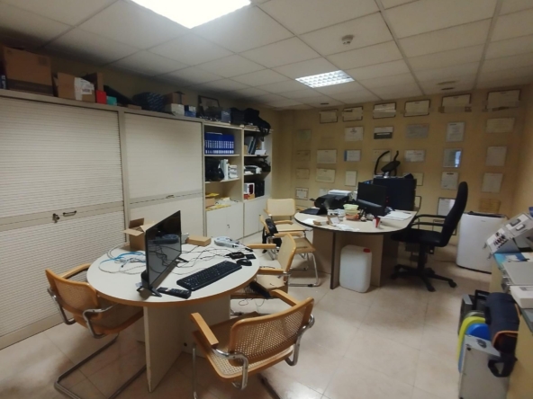 Ref. 53RJUMARTI60/5459 - SE ALQUILA O VENDE LOCAL Y ALMACEN EN EL BARRIO DE LES CLOTES DE VILAFRANCA DEL PENEDÈS