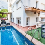 Ref. 12-VSIT489/1087 - PLANTA BAJA CON PISCINA EN EL VINYET