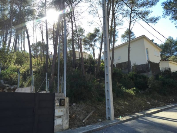 Ref. 5-2594/1086 - Parcela en venta en Les Colines - Olivella