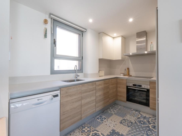 Ref. 29-6403/10897 - Ampli i Lluminós Pis de Dues Habitacions al Nou Eixample de Mar, Vilanova i la Geltrú