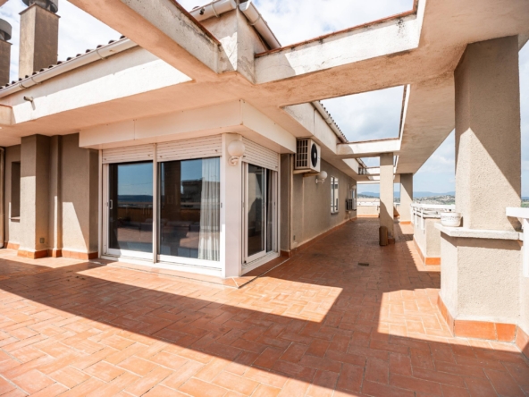 Ref. 88-GEA-SANTJOAN/10970 - Àtic Dúplex exclusiu al cor històric i comercial de Vilafranca del Penedès.