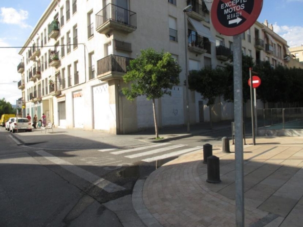Ref. 53RJUMALL8/5459 - LOCAL A VILANOVA I LA GELTRU EN VENDA