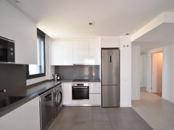 Ref. 03-5317/1098 - High-end apartment for rent