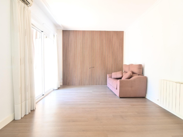 Ref. 81-PONT0122/7704 - PISO AMPLIO EN EL CENTRO
