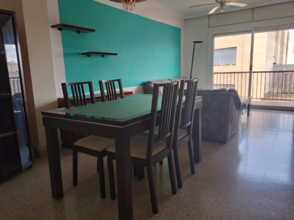Ref. 54-22V3534/5538 - Amplio Piso en el Corazón de Vilanova i la Geltrú - ¡Tu Nuevo Hogar Te Espera!