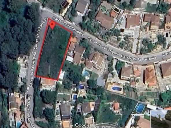 Ref. 18-02620/1266 - Parcela plana y cuadrada en venta