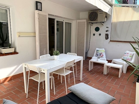 Ref. 63-CUBANGREEN/5436 - Apartamento en el centro del pueblo y cerca de todos los servicios. HUTB-014094