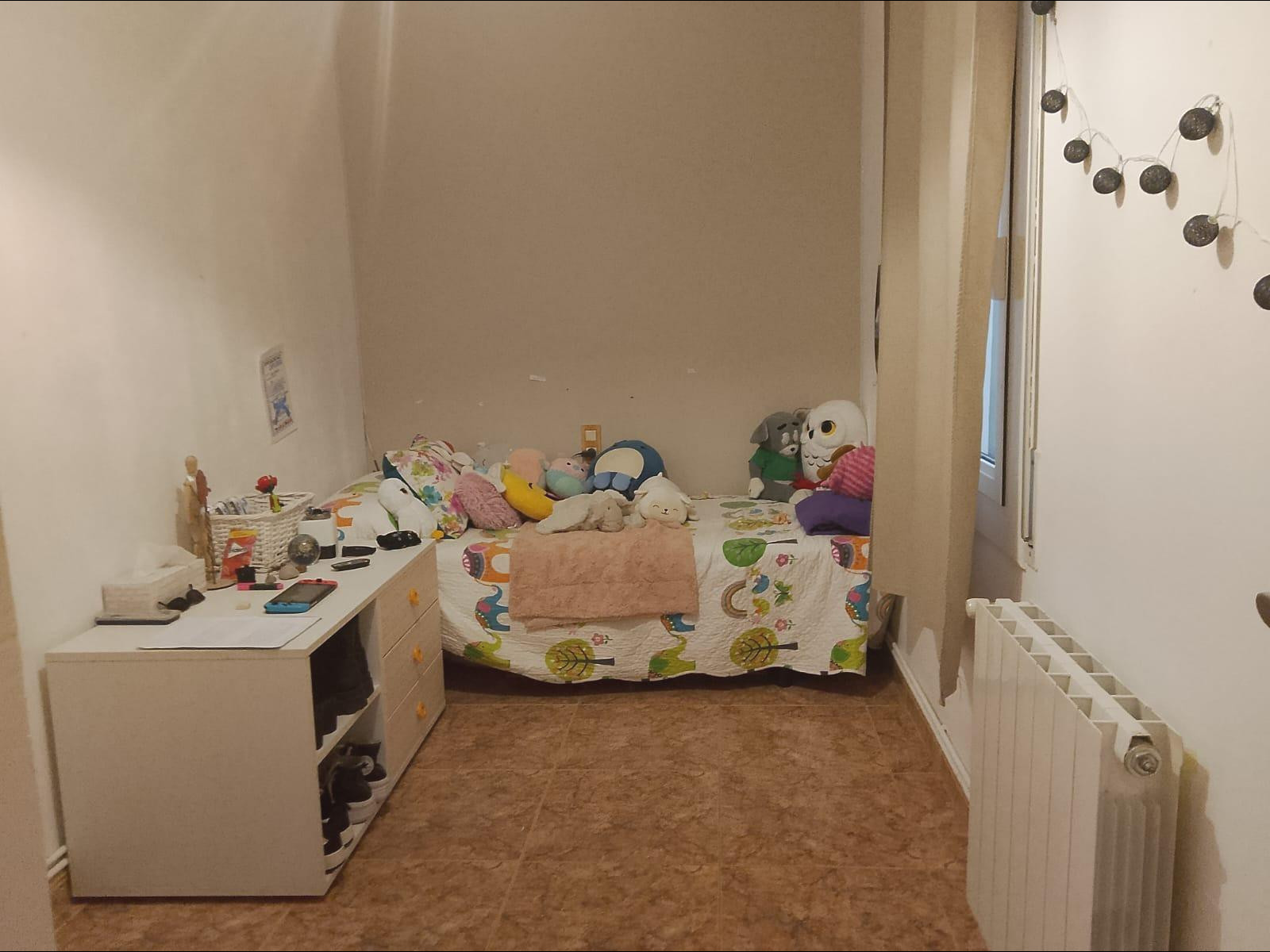 1600
