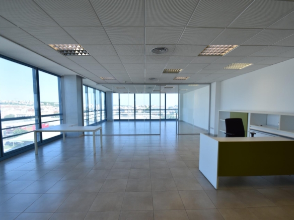 Ref. 03-20991/1098 - Oficinas en alquiler