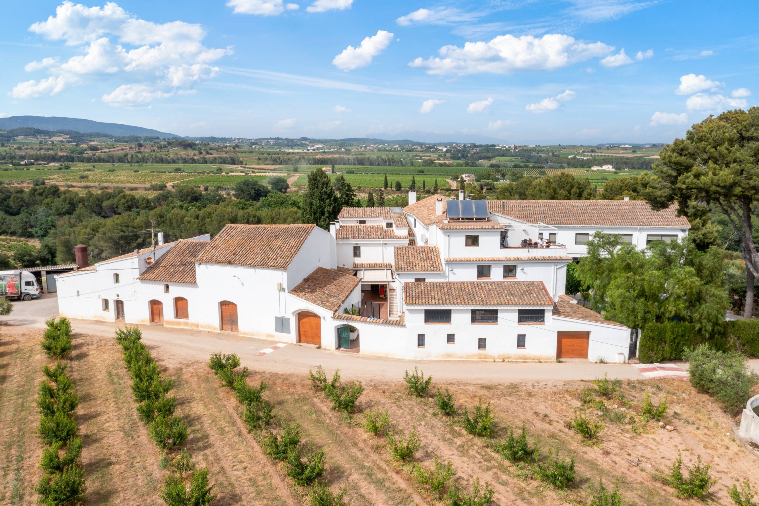 Ref. 88-GEA-MASIA/10970 – Tu refugio rural con alma: 32 hectareas de espacio, historia y futuro en Sant Martí Sarroca