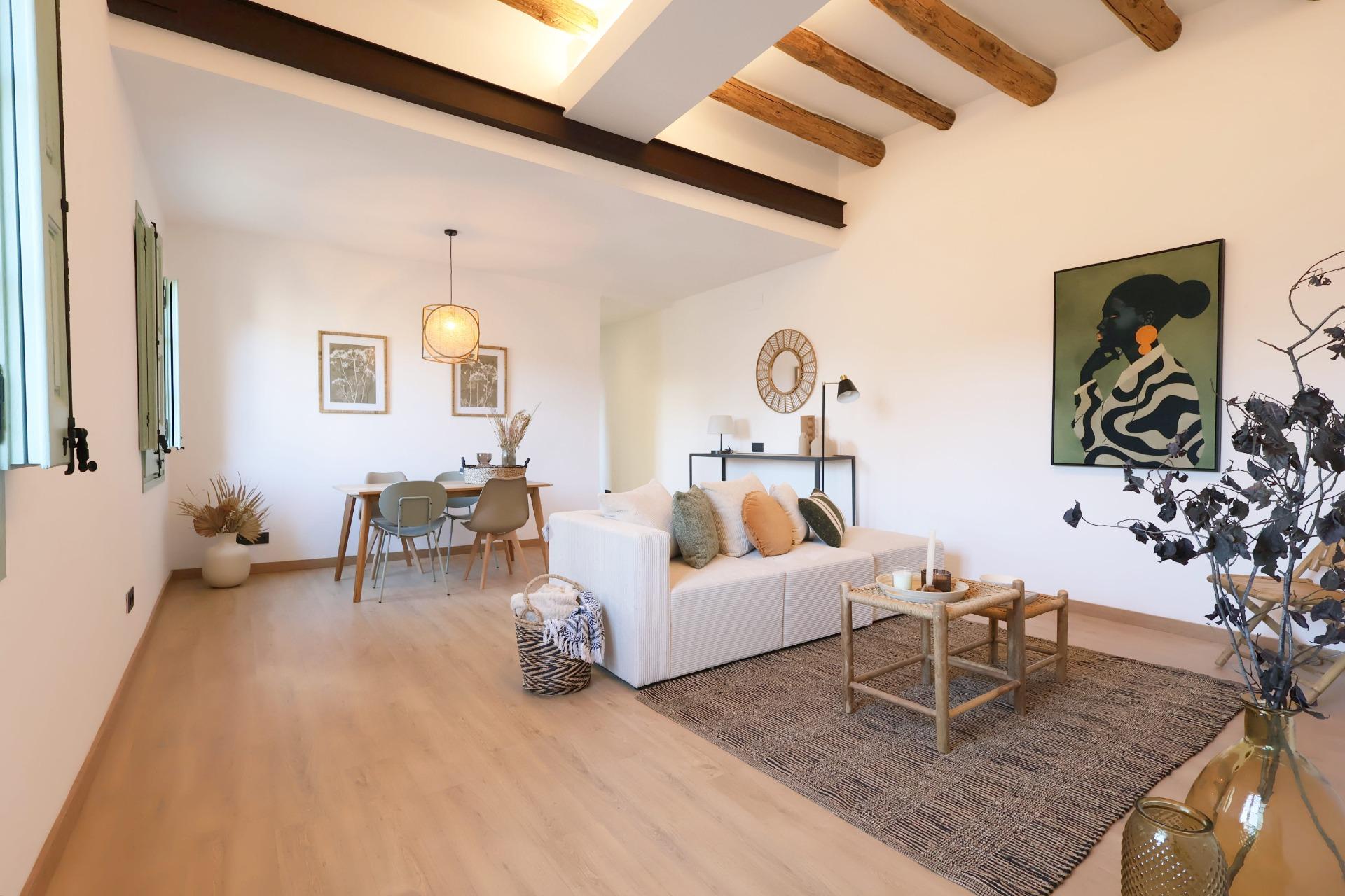 Ref. 14-5223/1213 – ¡¡PISO REFORMADO EN RAMBLA SAMÁ – CENTRO DE VILANOVA I LA GELTRÚ!!