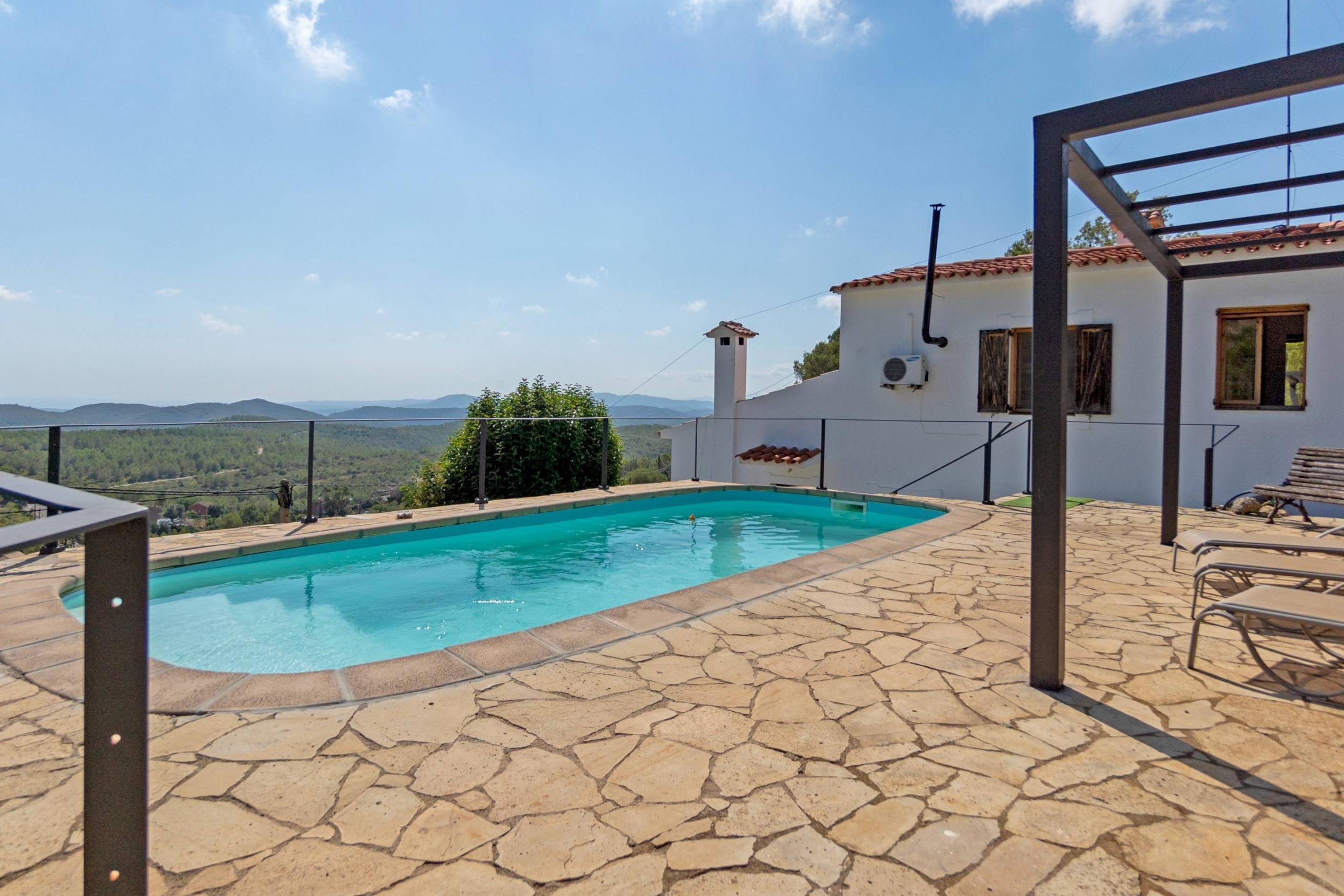 Ref. 88-GEA-LLEBEIG/10970 – Casa unifamiliar en Plana Novella – Una vida en plena naturaleza.