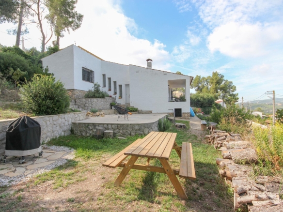 Ref. 56-0032/5106 - Casa en Mas Mestre de Olivella con preciosas vistas. Licencia Turística.