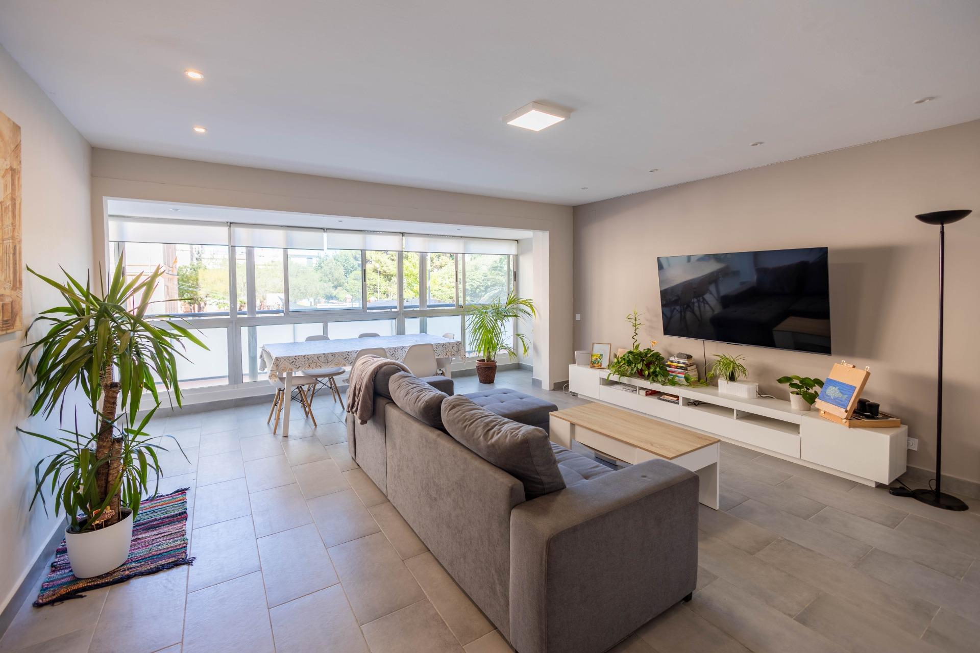 Ref. 86-2547/9791 – Espacio, funcionalidad y luz natural a pocos minutos del mar