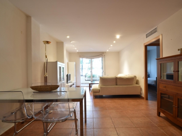 Ref. 03-5334/1098 - Piso en venta en la playa de Vilanova