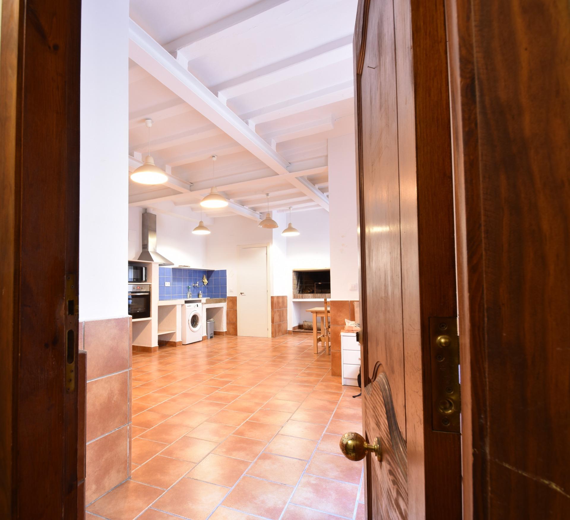 Ref. 03-5332/1098 - Encantadora planta baja rústica a 5 minutos de la Rambla Principal