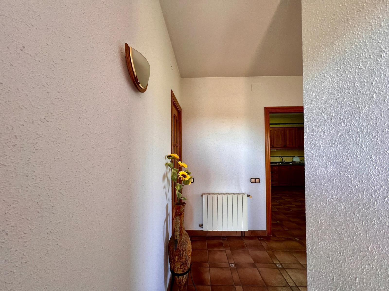 1600