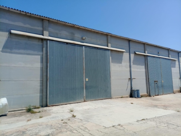 Ref. 53RJUMARTI83/5459 - ¡ Nau Industrial de Lloguer: Oportunitat Única per al teu Negoci!