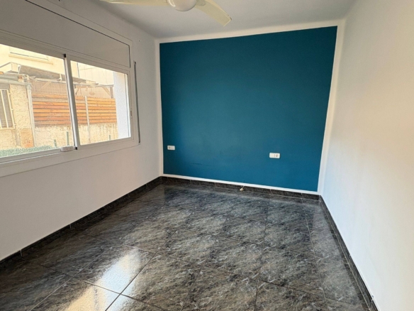 Ref. 88-GEA-CANARIES/10970 - Piso de 3 habitaciones con ascensor en barri del mar