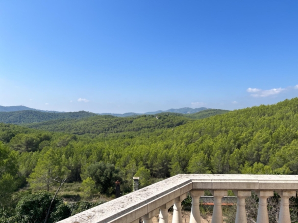 Ref. 18-02609/1266 - Casa unifamiliar con vistas espectaculares al Parque Natural – Olivella, Las Colinas