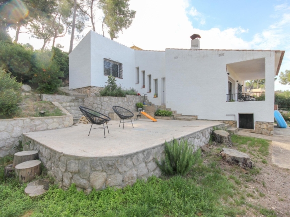 Ref. 56-0032/5106 - Casa en Mas Mestre de Olivella con preciosas vistas y LICENCIA TURÍSTICA.