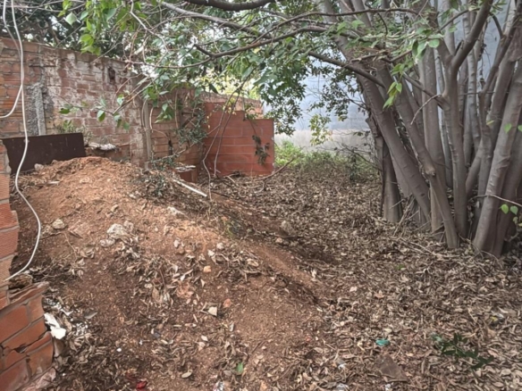 Ref. 5-3290/1086 - Terreny urbà per edificar una casa a les Roquetes