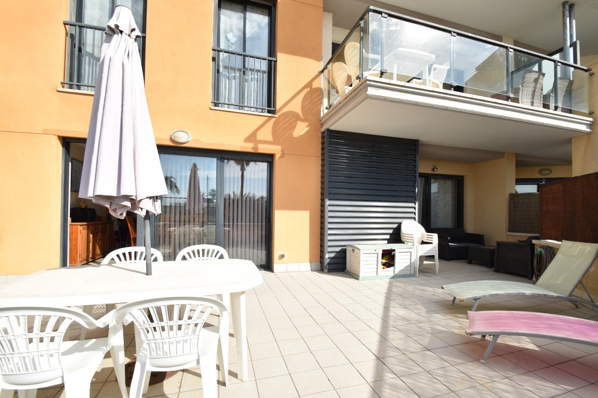 Ref. 03-5331/1098 – Unique opportunity by the sea! Duplex with tourist license divided into two independent dwellings