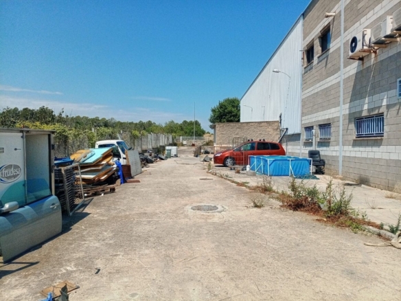Ref. 53RJUMARTI85/5459 - NAVE IDUSTRIAL PARA ALQUILAR EN GARIDELLS