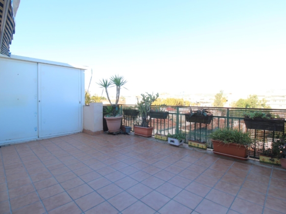 Ref. 05-7439/1086 - Ático en venta en Vilanova i la Geltrú