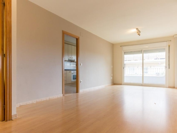 Ref. 30-111P412/1649 - Pis en venda a lAvinguda Garraf, al centre de Vilanova