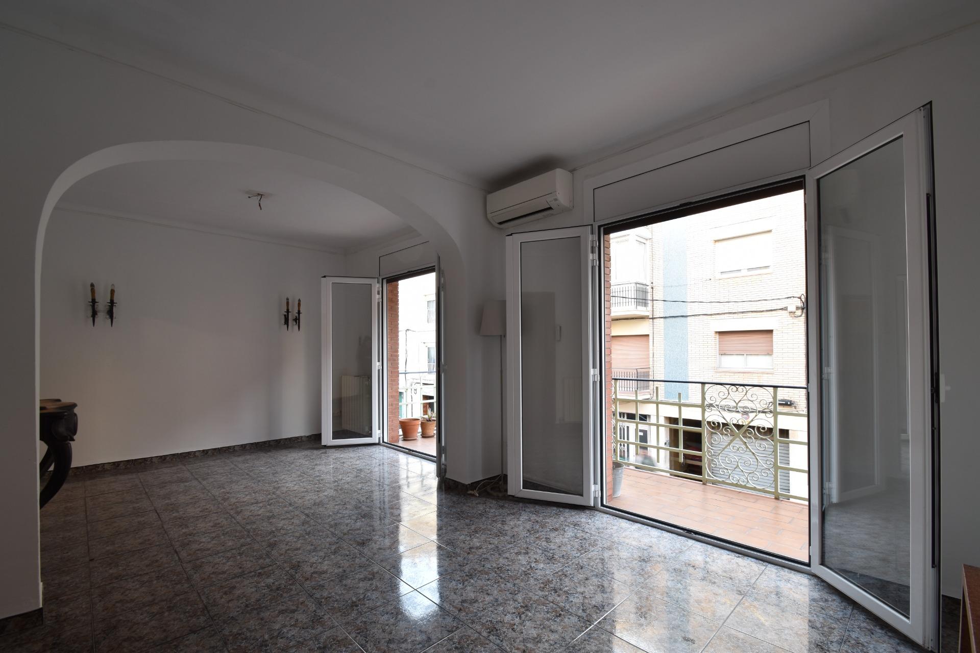 Ref. 03-11696/1098 – Casa en venta en el centro de Vilanova