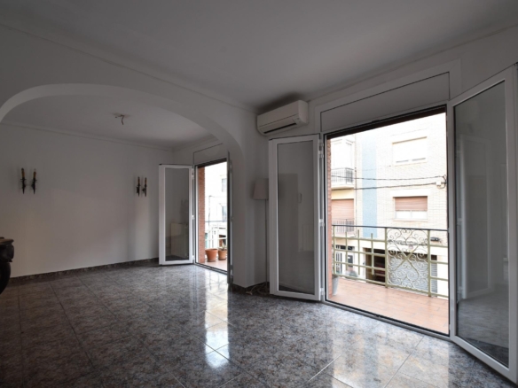 Ref. 03-11696/1098 - Casa en venda al centre de Vilanova