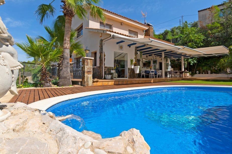 Ref. 88-GEA-PLANA/10970 – Casa unifamiliar en Plana Novella – Naturaleza, vistas y privacidad en el corazón del Garraf