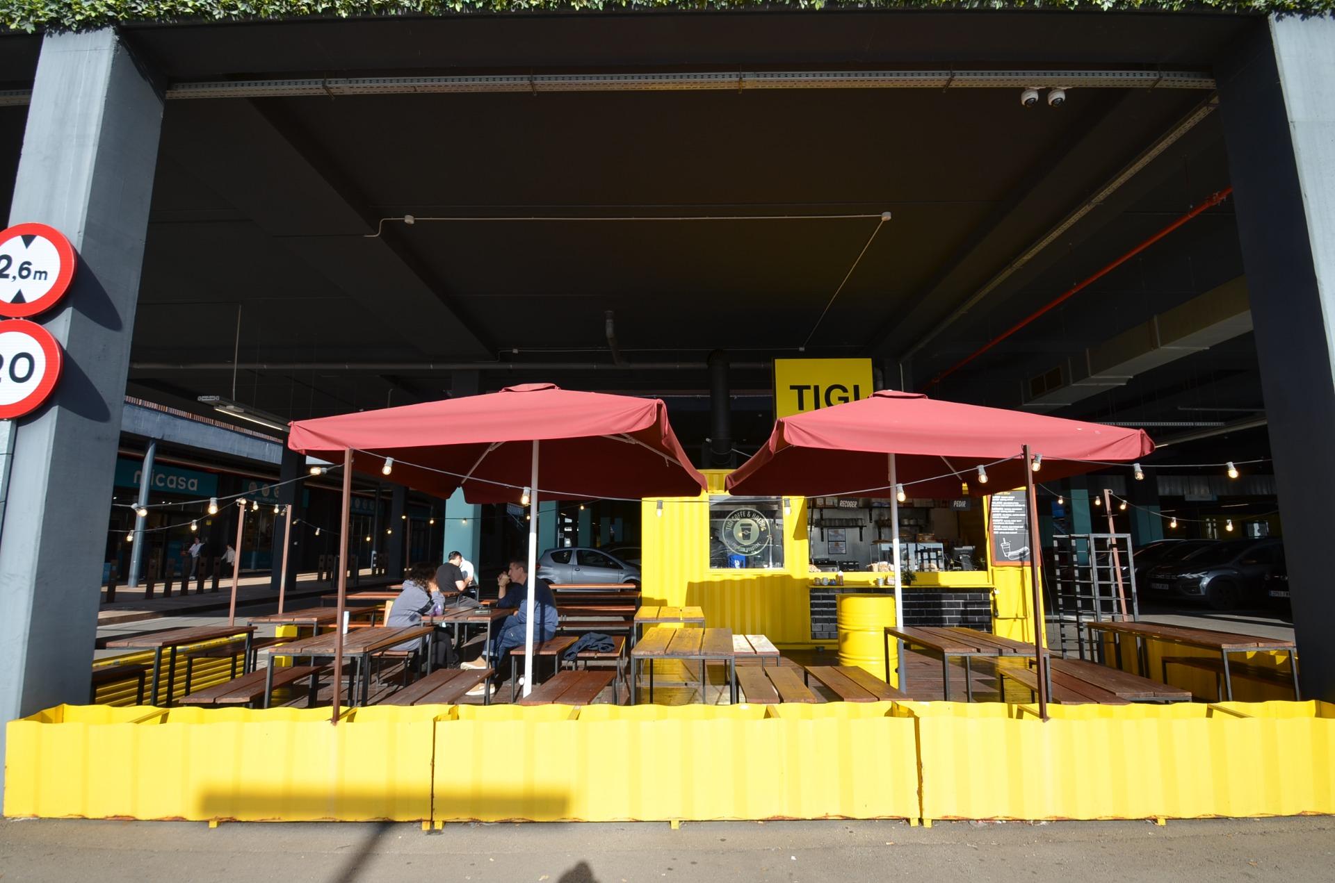 Ref. 03-22540/1098 – Food Truck for sale